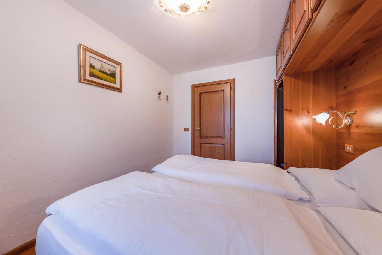 Ciasa Sommavilla Calendula Vigo di Fassa Esterno foto